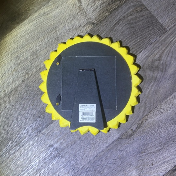 Hand Painted Photo Frame - Picture 2 of 3